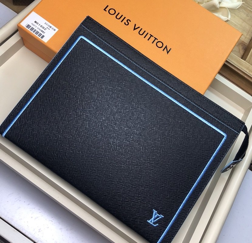 루이비통 Louis Vuitton 포쉐트 보야주 M61692