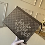 루이비통 Louis Vuitton  M41696 클러치백
