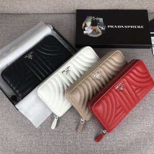 프라다 PRADA 장지갑