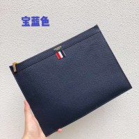 톰브라운 THOM BROWNE 클러치백 미디움