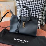 입생로랑 YSL 카바스백