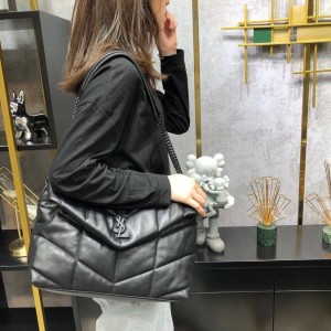 입생로랑 YSL 루루 미디엄 577475