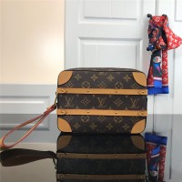 루이비통 Louis Vuitton 클러치백 M44779