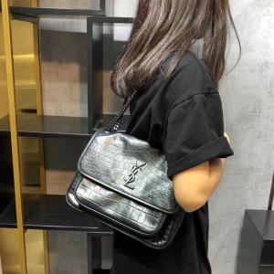 입생로랑 YSL 498894 28CM 니키백 니키가방 모노그램 체인백 548942