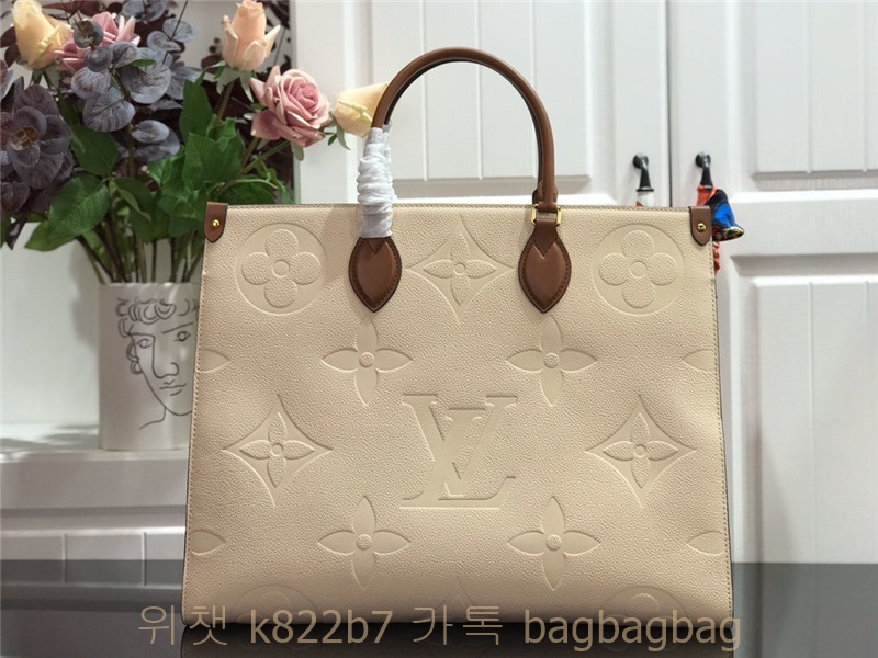 루이비통 Louis Vuitton   온더고GM  토트백  41CMM44925