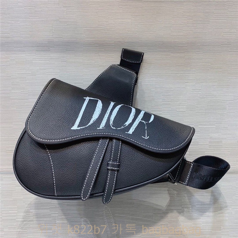 디올 DIOR 범백 벨트백