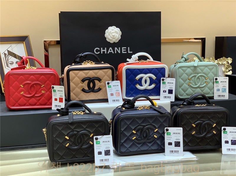 샤넬 CHANEL 박스백 17CM