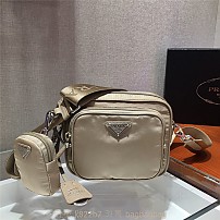 프라다 PRADA 나일론 카메라백 1BH017