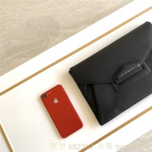 지방시 GIVENCHY 클러치백
