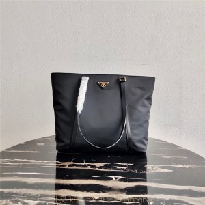 프라다 PRADA 테수토 삼각로고 토트백1BG291