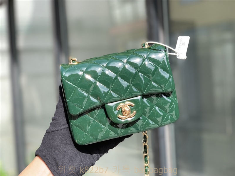 샤넬 CHANEL 클래식백 캐비어 램스킨 금장 은장 17cm