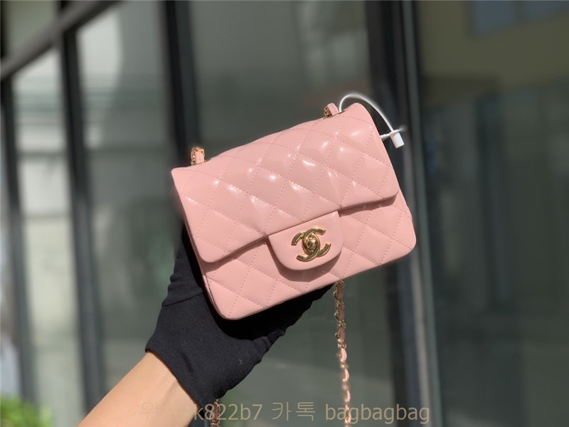 샤넬 CHANEL 클래식백 캐비어 램스킨 금장 은장 17cm