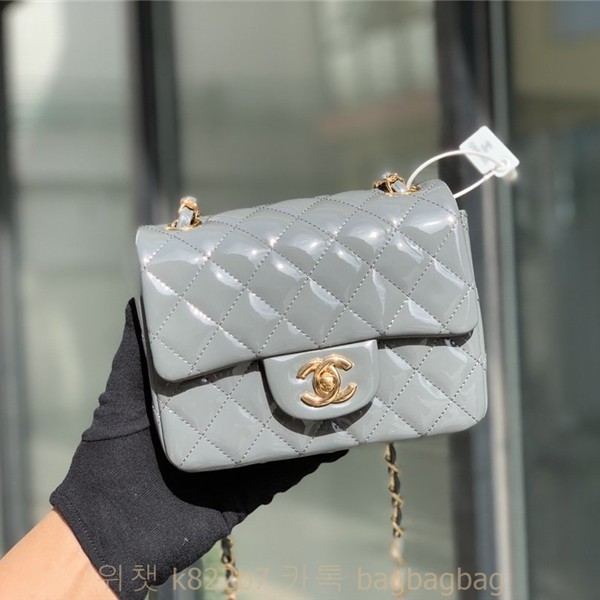 샤넬 CHANEL 클래식백 캐비어 램스킨 금장 은장 17cm