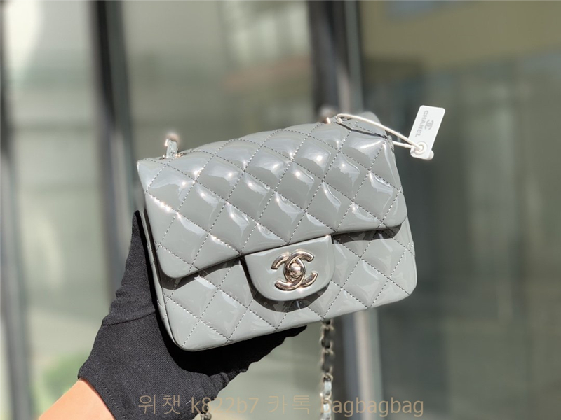 샤넬 CHANEL 클래식백 캐비어 램스킨 금장 은장 17cm