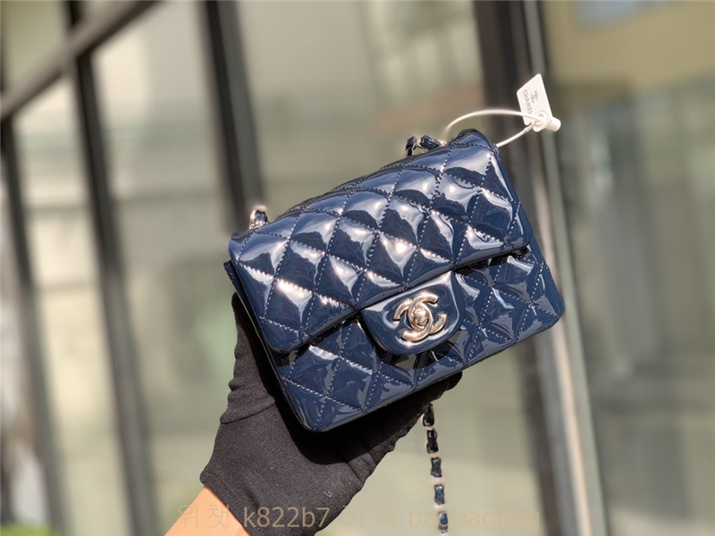 샤넬 CHANEL 클래식백 캐비어 램스킨 금장 은장 17cm