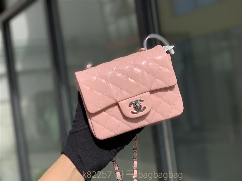 샤넬 CHANEL 클래식백 캐비어 램스킨 금장 은장 17cm