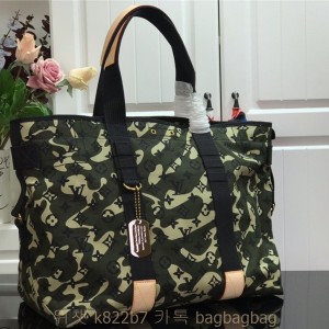 루이비통 Louis Vuitton  모노그램 플라쥬 트렐리스M95783 키폴