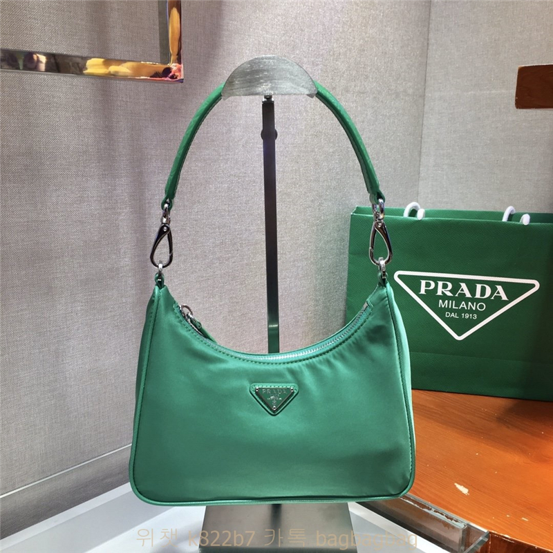 프라다 PRADA 나일론 숄더백 호보백  1BC204