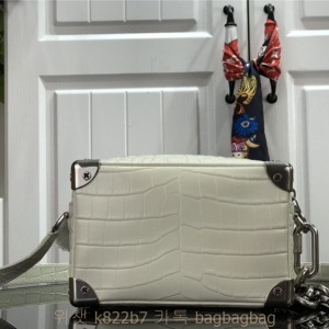 루이비통 Louis Vuitton M44480