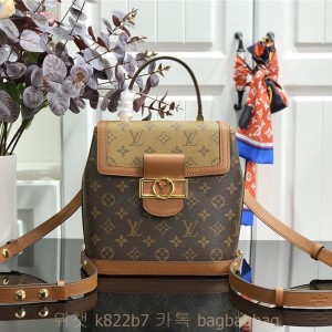 루이비통 Louis Vuitton 도핀 백팩 M44393