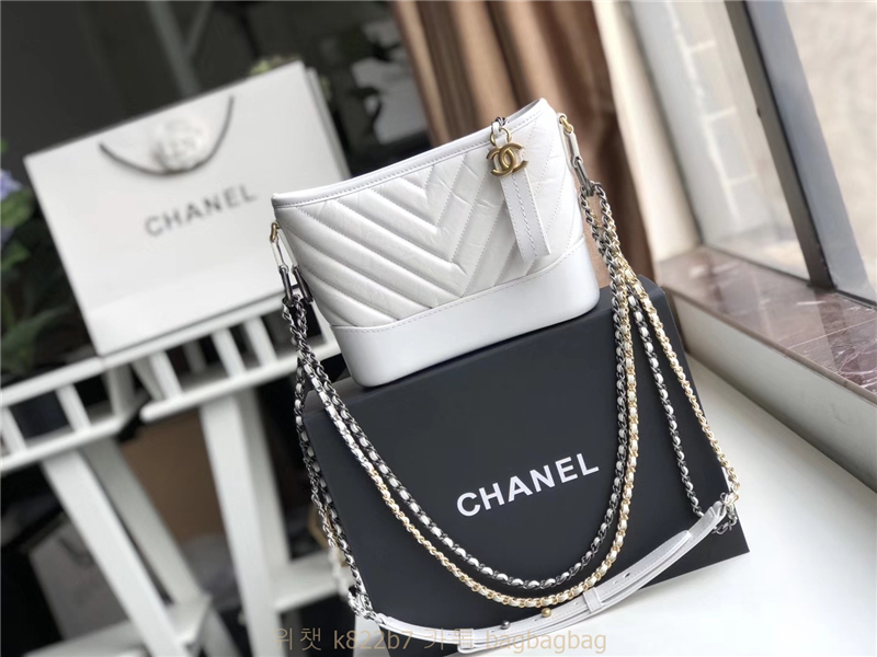 샤넬 CHANEL 가브리엘 호보백 스몰 20CM