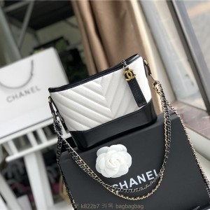 샤넬 CHANEL 가브리엘 호보백 스몰 20CM