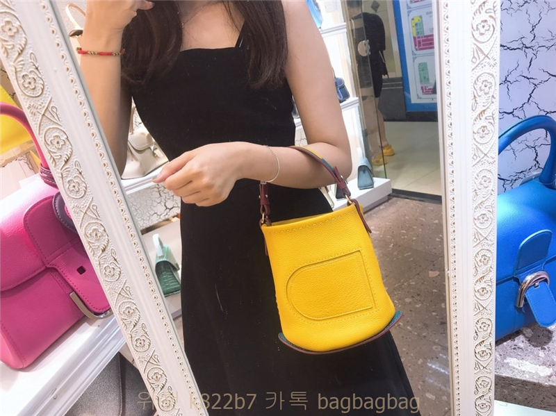 델보 Delvaux 팽 버킷백