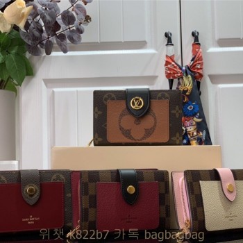 루이비통 Louis Vuitton 줄리엣 모노그램 캔버스 반지갑 M69433