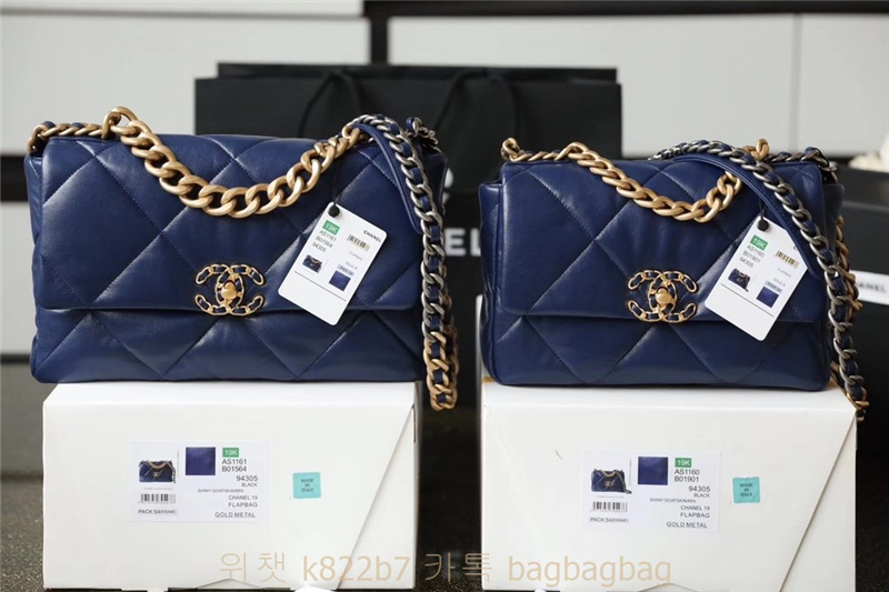 샤넬 CHANEL 19플랩백 26cm 스몰 숄더백 AS1162 B02875