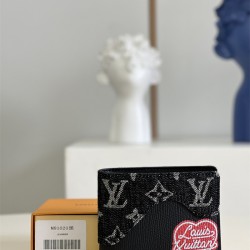 루이비통 LOUIS VUITTON 반지갑 M81020