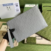 구찌 GG 엠보스 파우치 625569