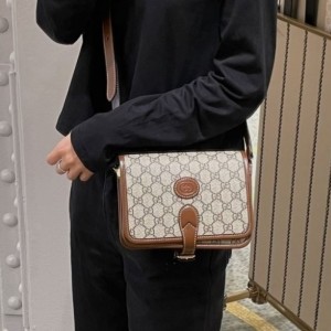 구찌 인터로킹 G 숄더백 미니 671620