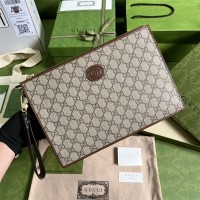 구찌 GUCCI 남성 남자 672953 인터로킹 G 클러치백