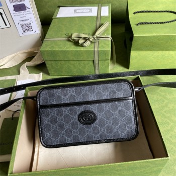 구찌 GUCCI 남성 남자 658572 인터로킹 G 미니 백