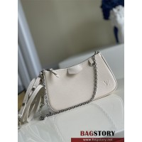 루이비통 Louis Vuitton M80471 이지 파우치 온 스트랩  