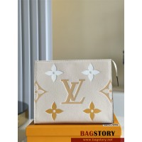루이비통 Louis Vuitton M80504 바이 더 폴 포쉐트 토일렛 파우치