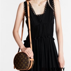 루이비통 Louis Vuitton M45578 부아뜨 샤포 수플 크로스백 PM