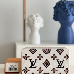 [루이비통] LOUIS VUITTON 와일드 앳 하트 M80683지퍼장지갑