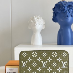 루이비통 모노그램 앙프렝뜨 지퍼 장지갑 M81280