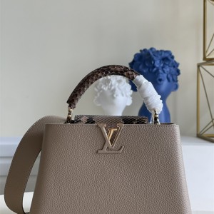  루이비통 Louis Vuitton  카퓌신MM 31CM M48865