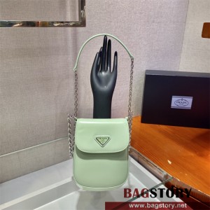 프라다 브러쉬드 레더 미니백 1BH185