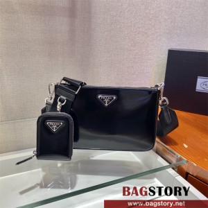 프라다 브러시드 가죽 숄더백 2VH129