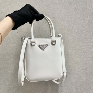 프라다 페드로 프라다 스몰 브러쉬드 레더 토트백 1BA331