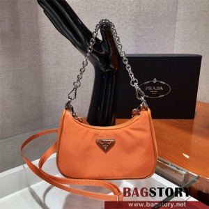 프라다 미니 호보백 Mini Hobo