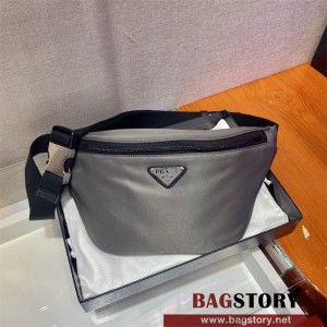 프라다 PRAD  나일론 삼각로고 슬링백  2VL033
