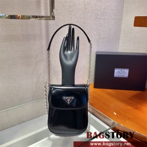 프라다 브러쉬드 레더 미니백 1BH185