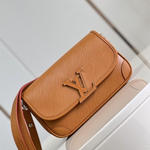 루이비통 Louis Vuitton 부시 에피 숄더백 M59386