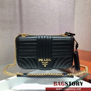 프라다 다이아그램 숄더백 1BD108