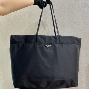 프라다 리나일론 사피아노 토트백 1BG107
