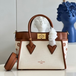 루이비통 Louis Vuitton  온 마이 사이드 PM  M59905